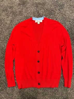 Diane Von Furstenberg 100% cashmere cardigan.
